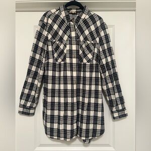 Duluth Trading Co Women’s Black and White Plaid Shirt